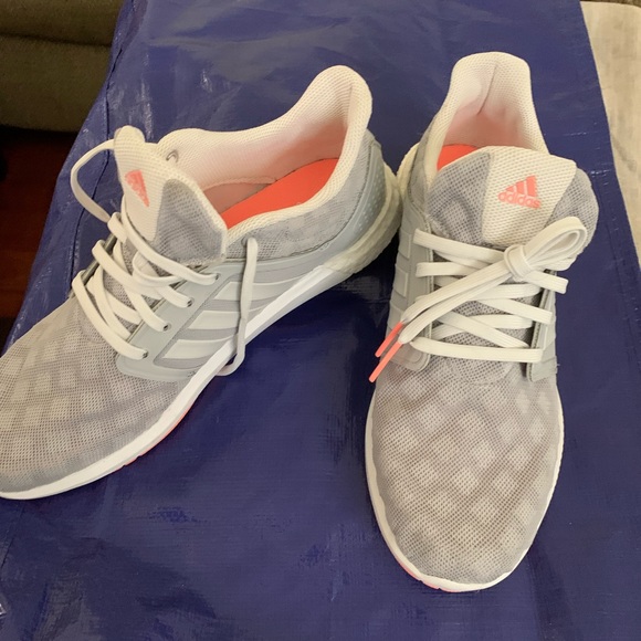 Adidas boost sneaker - Picture 4 of 6